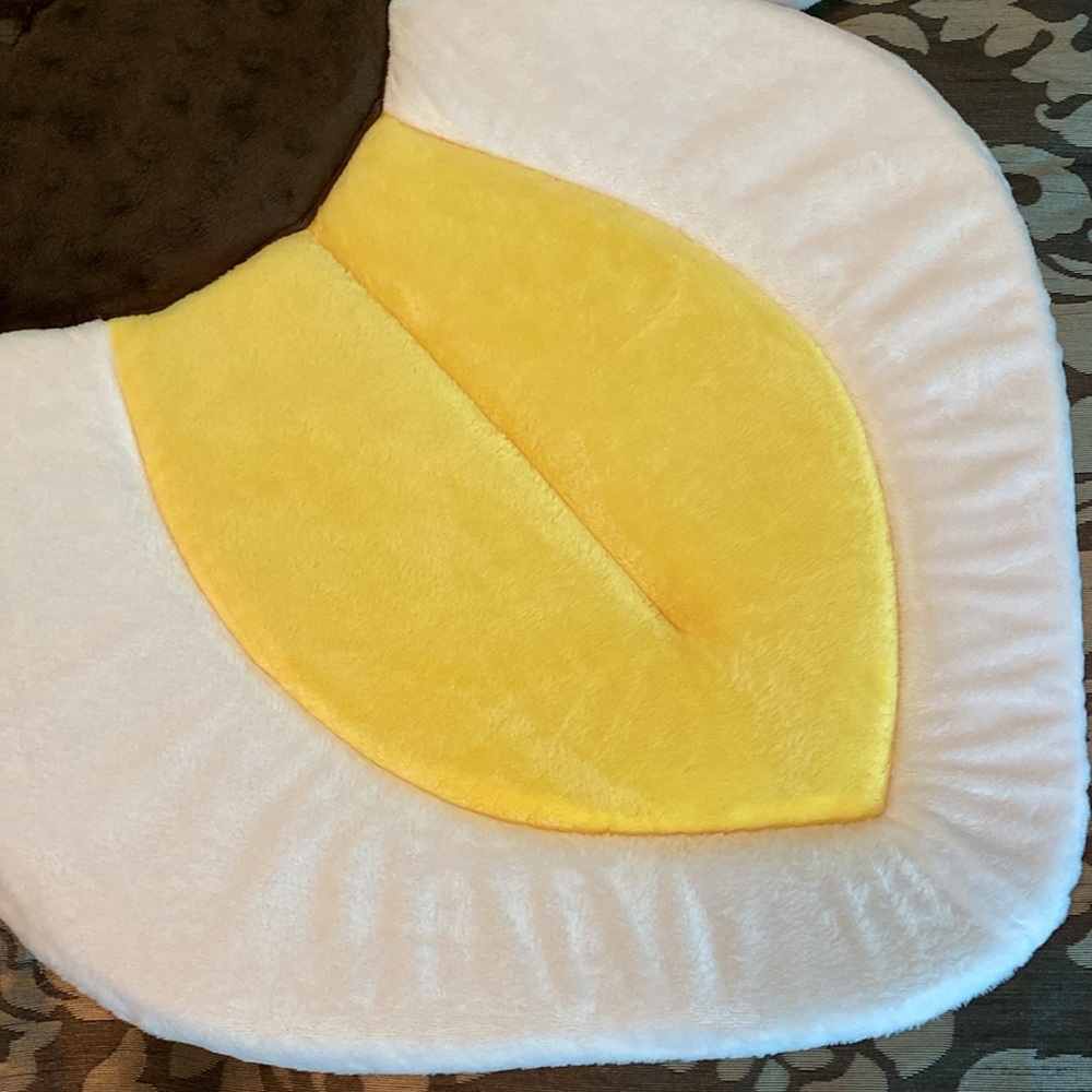 Blooming Baby Lotus Bath Mat - Picture 5 of 16